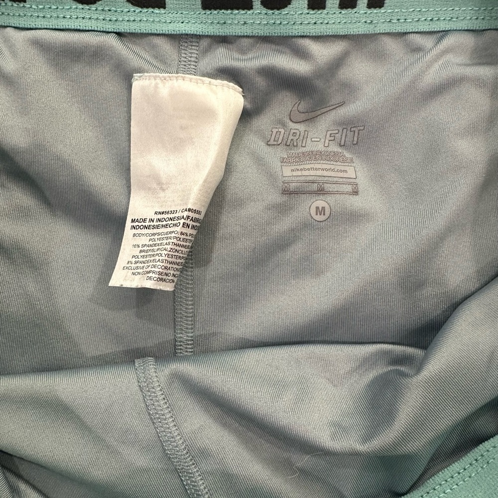 Nike Gray Athletic Shorts Lightweight Quick-Dry Compression lined - Picture 3 of 5